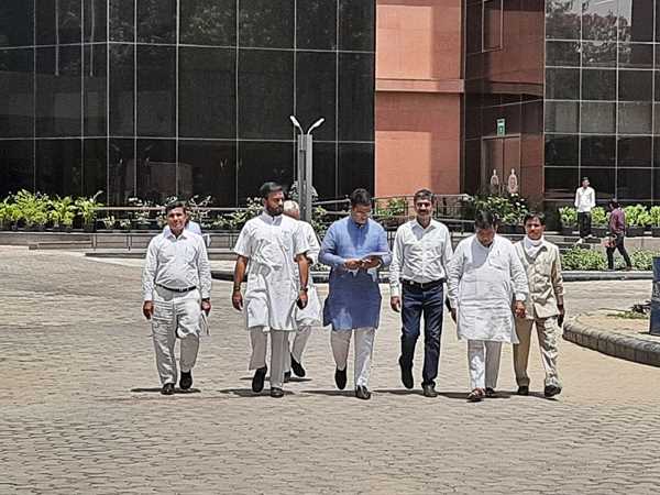 नई शराब नीति में लाईसेंस वितरण घोटाले की हो जांच, प्रदेश कांग्रेस ने दिल्ली पुलिस विशेष आयुक्त से की मुलाकात